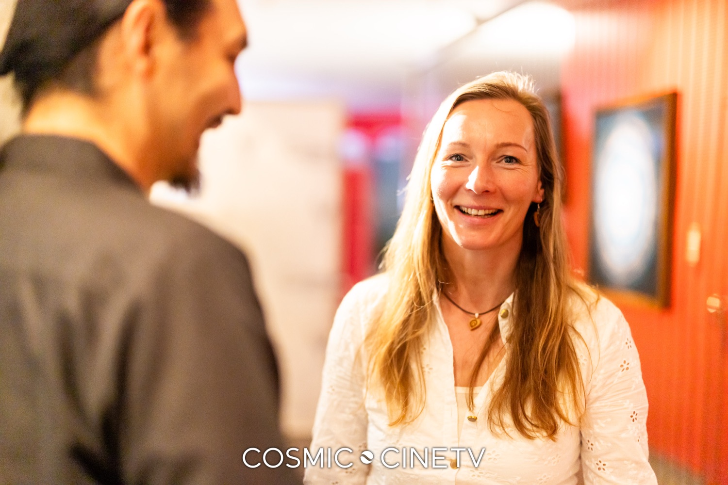 Dr. Julia König im Interview für Cosmic Cine TV
